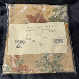 Lined "M" Valance 52" x 18" NEW